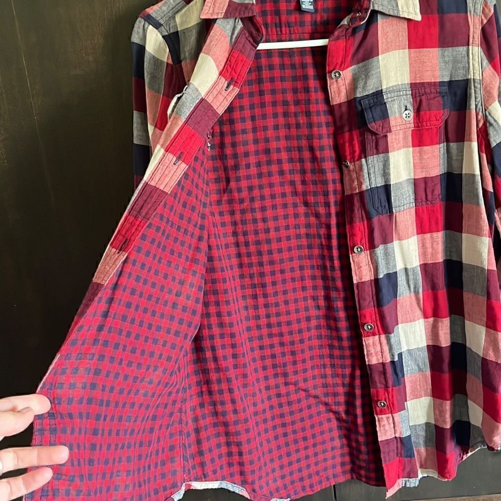 ‎Chaps Plaid Button Down Size Small - Picture 5 of 5